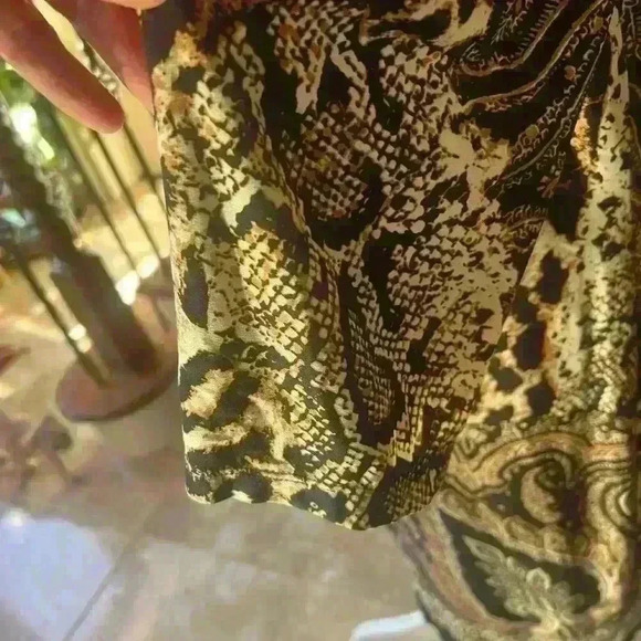 Chicos Ladies dress animal print size (Large) Excellent condition long sleeve. - Picture 6 of 14